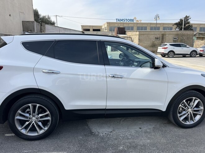 Hyundai Santa Fe-5