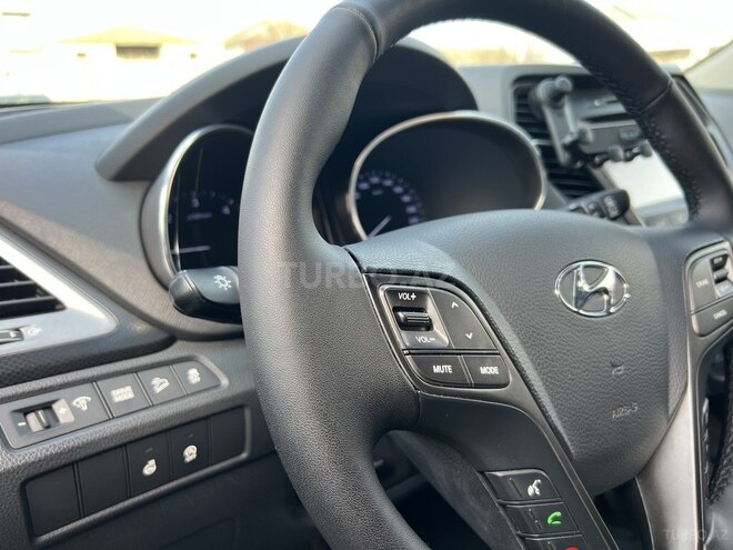 Hyundai Santa Fe-9