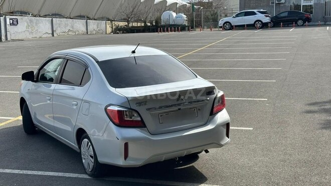 Mitsubishi Mirage 2023, 29,000 km - 1.2 l - Bakı