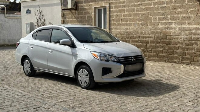 Mitsubishi Mirage 2023, 29,000 km - 1.2 l - Bakı