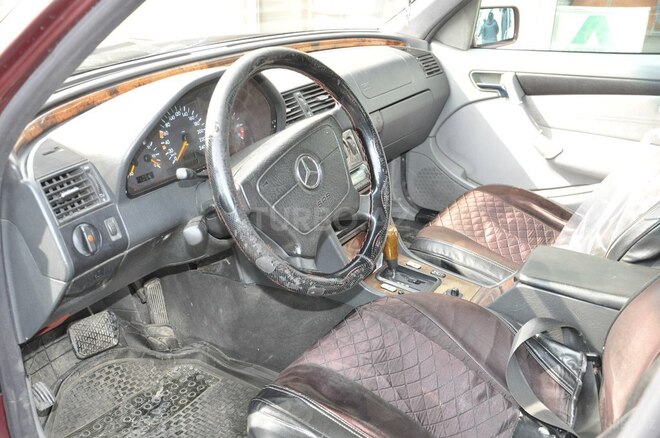 Mercedes C 180 1998, 318,000 km - 1.8 l - Bakı