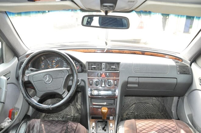 Mercedes C 180 1998, 318,000 km - 1.8 l - Bakı