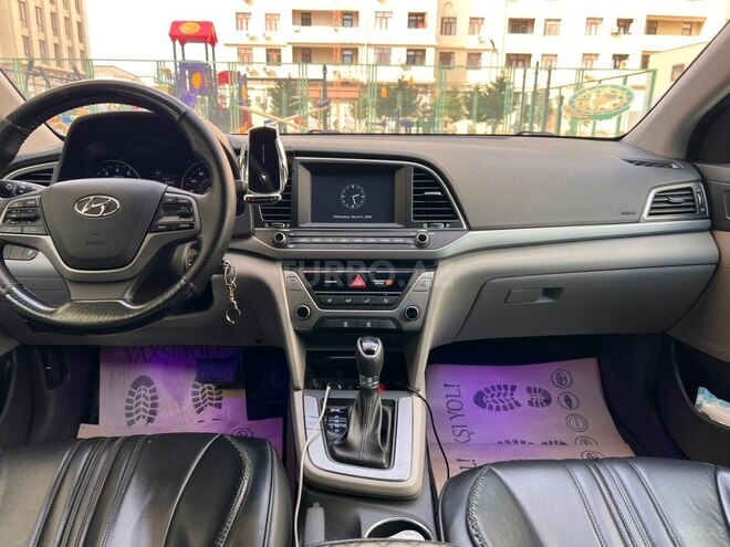 Hyundai Elantra 2018, 67,592 km - 2.0 l - Bakı