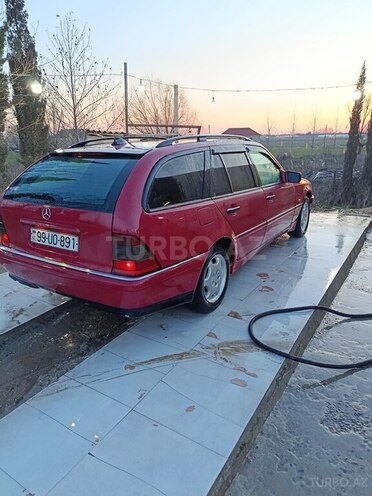 Mercedes C 220 1997, 888,500 km - 2.2 л - Salyan