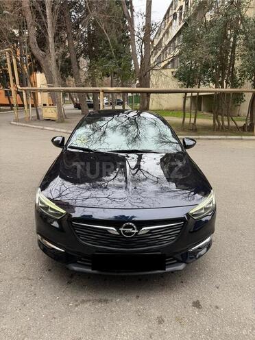 Opel Insignia-1