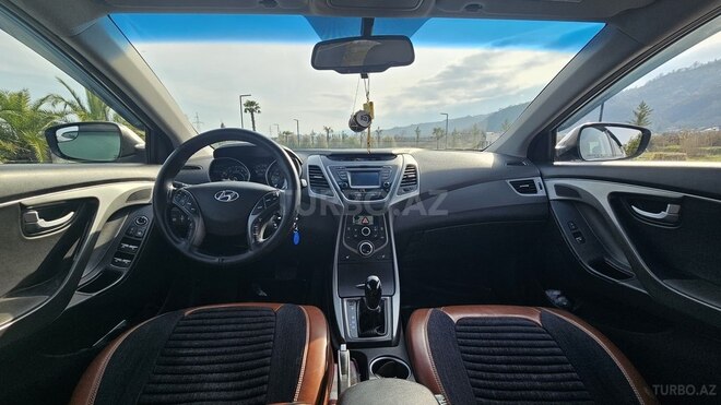 Hyundai Elantra 2014, 133,071 km - 1.8 л - Lənkəran