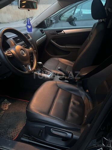Volkswagen Jetta 2013, 217,825 km - 1.8 л - Bakı