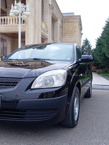 Kia Rio 2007, 227,000 km - 1.4 l - Ucar