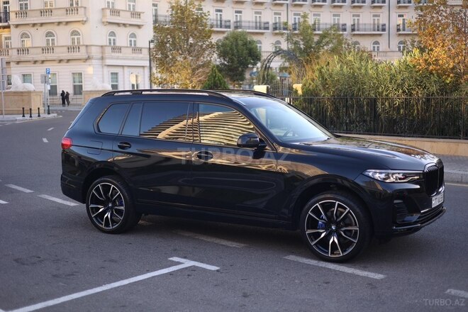 BMW X7-14