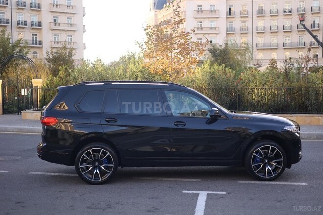 BMW X7-12