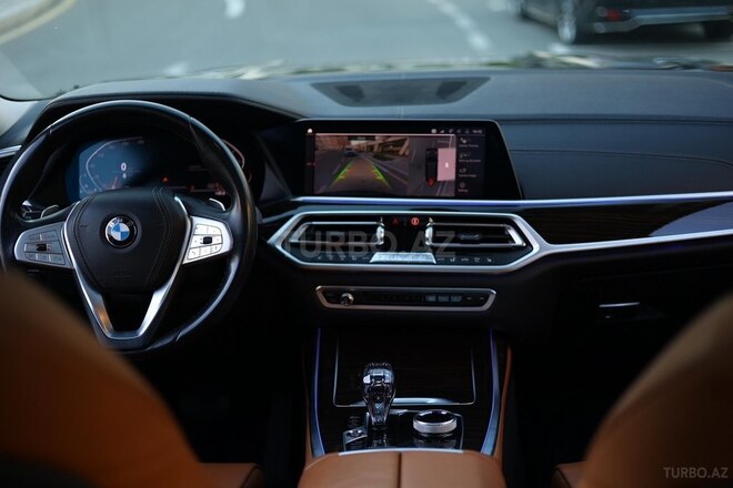 BMW X7-22