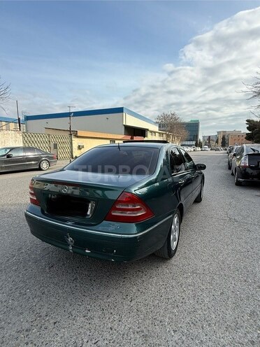 Mercedes C 240 2000, 321,500 km - 2.6 l - Bakı