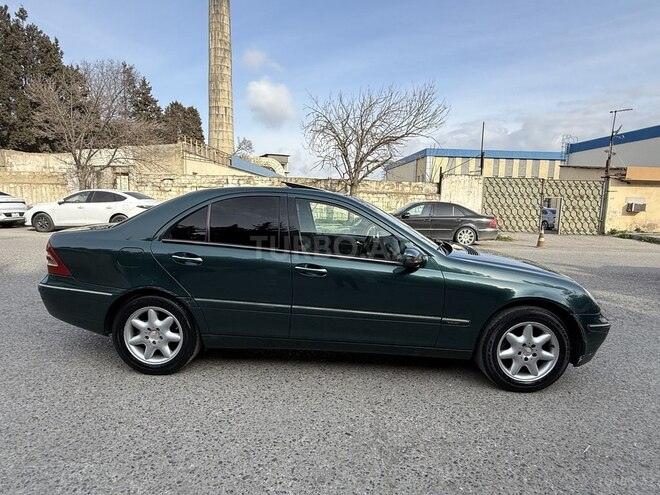 Mercedes C 240 2000, 321,500 km - 2.6 l - Bakı
