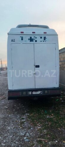Mercedes Vario-9