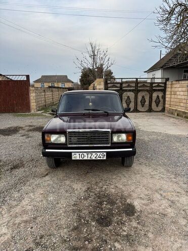 LADA (VAZ) 2107 2000, 25,000 km - 1.6 l - Salyan