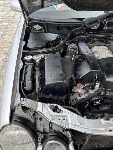Mercedes E 240 2000, 377,700 km - 2.4 l - Saatlı