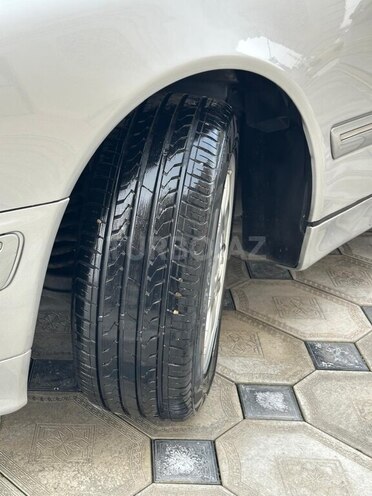 Mercedes E 240 2000, 377,700 km - 2.4 l - Saatlı