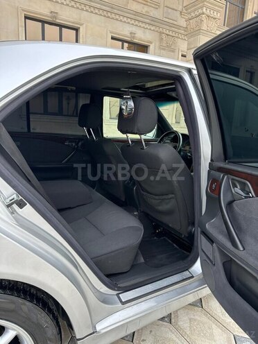 Mercedes E 240 2000, 377,700 km - 2.4 l - Saatlı
