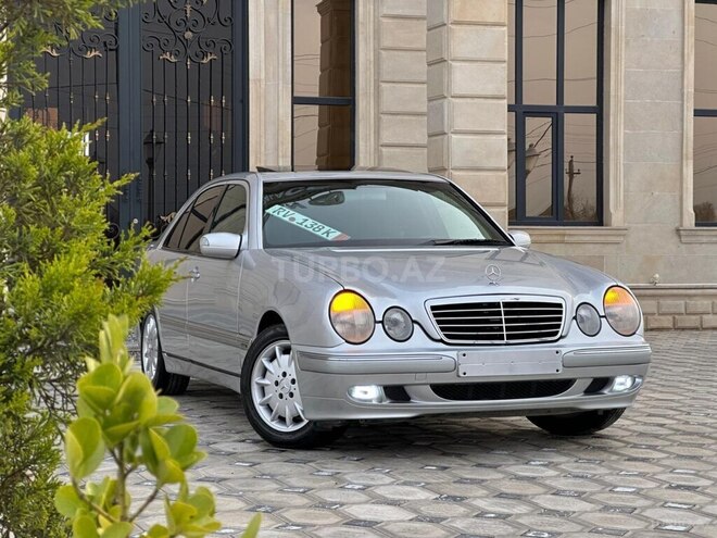 Mercedes E 240 2000, 377,700 km - 2.4 l - Saatlı