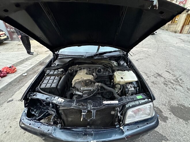 Mercedes C 180 1998, 286,000 km - 1.8 l - Bakı