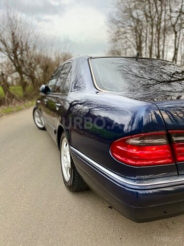 Mercedes E 240 1999, 266,500 km - 2.4 л - Masallı