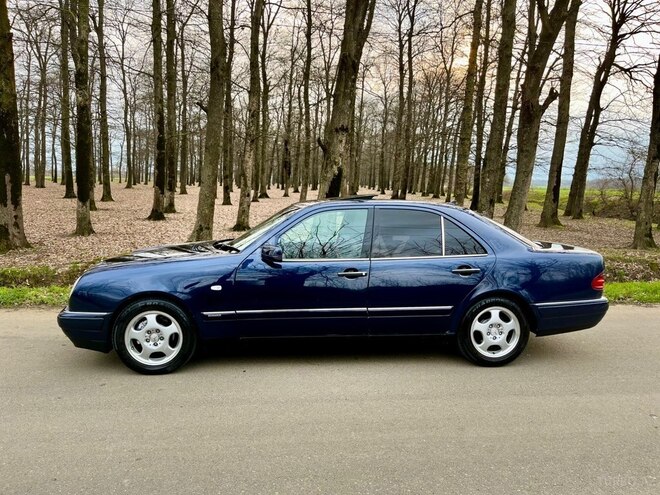 Mercedes E 240 1999, 266,500 km - 2.4 л - Masallı