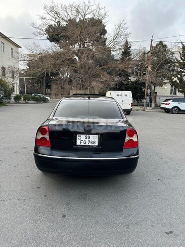 Volkswagen Passat 2004, 302,000 km - 1.8 l - Bakı