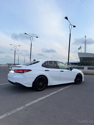 Toyota Camry-3