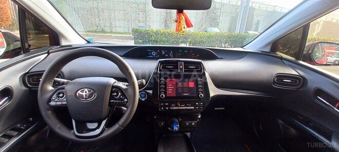 Toyota Prius-6