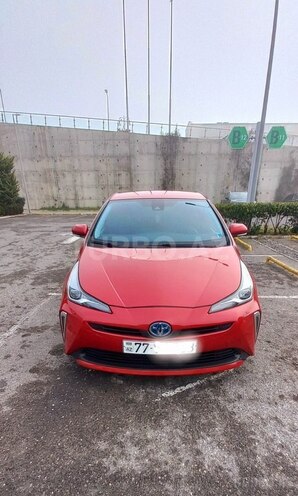 Toyota Prius-12