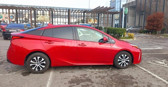 Toyota Prius-7