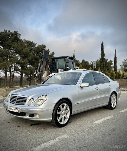 Mercedes E 320 2002, 282,400 km - 3.2 l - Bakı