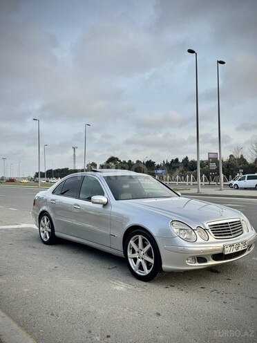 Mercedes E 320 2002, 282,400 km - 3.2 l - Bakı