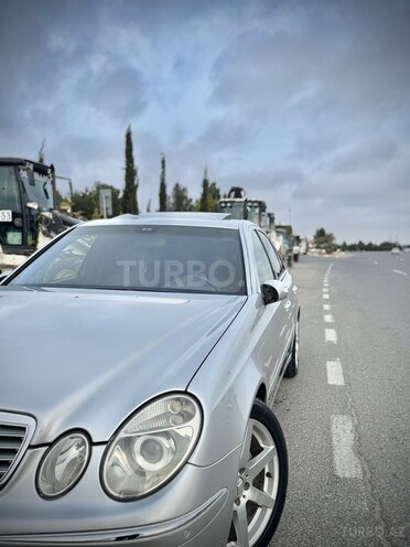 Mercedes E 320 2002, 282,400 km - 3.2 l - Bakı