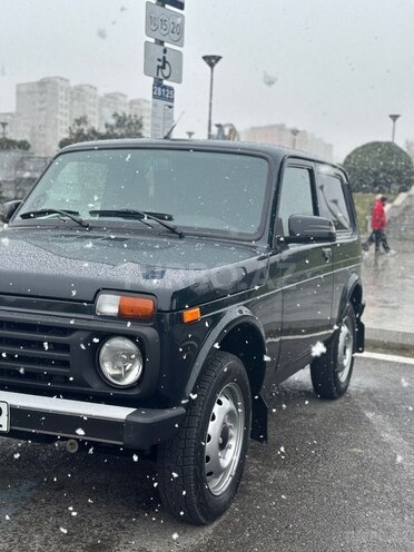 LADA (VAZ) Niva-11