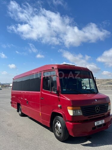 Mercedes Vario-4