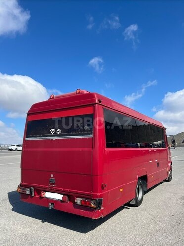 Mercedes Vario-6