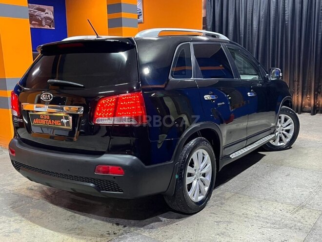 Kia Sorento-11