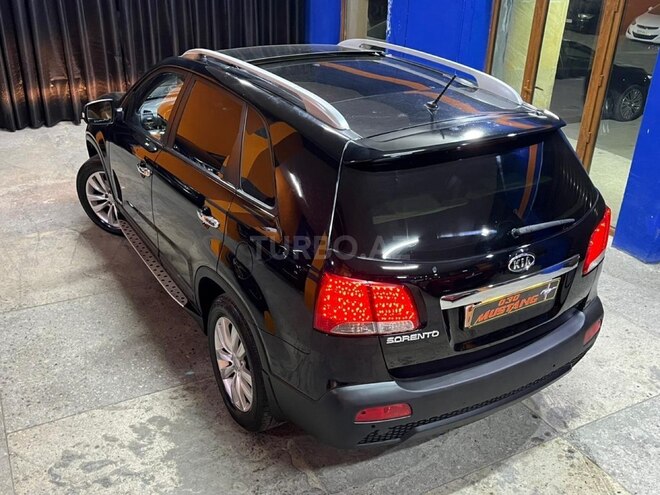 Kia Sorento-13