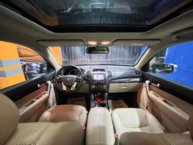 Kia Sorento-14