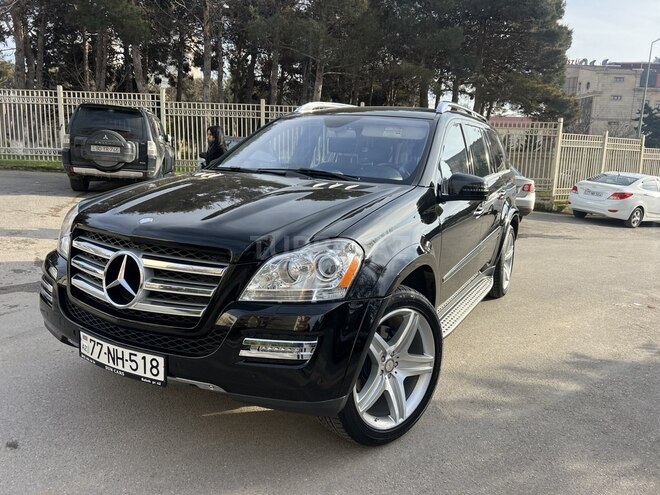 Mercedes GL 550 4MATIC-2