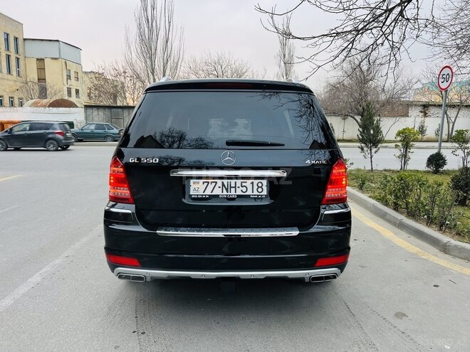 Mercedes GL 550 4MATIC-5