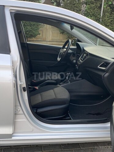Hyundai Accent 2020, 61,000 km - 1.6 л - Bakı
