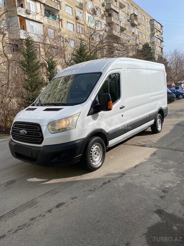 Ford Transit-3