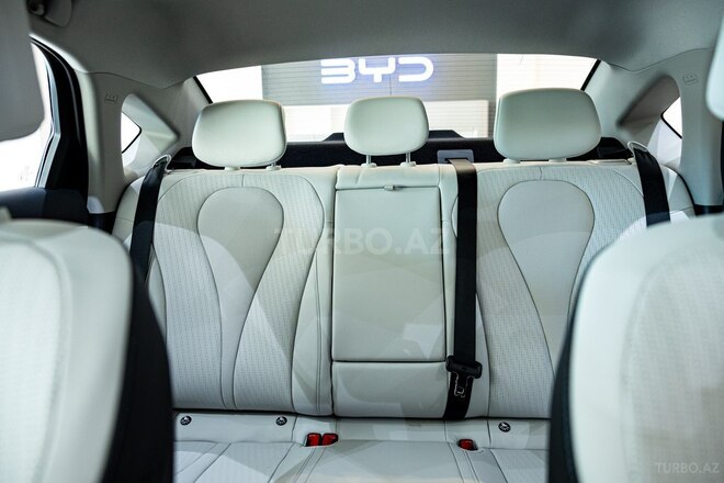BYD Seal 05-12