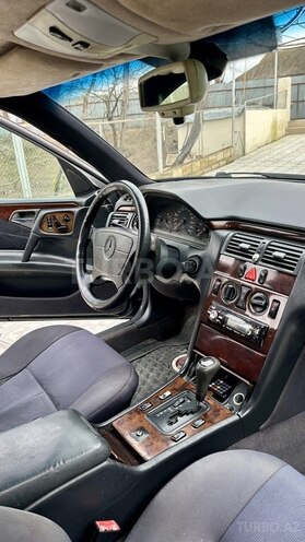 Mercedes E 200 1996, 407,000 km - 2.0 л - Kürdəmir
