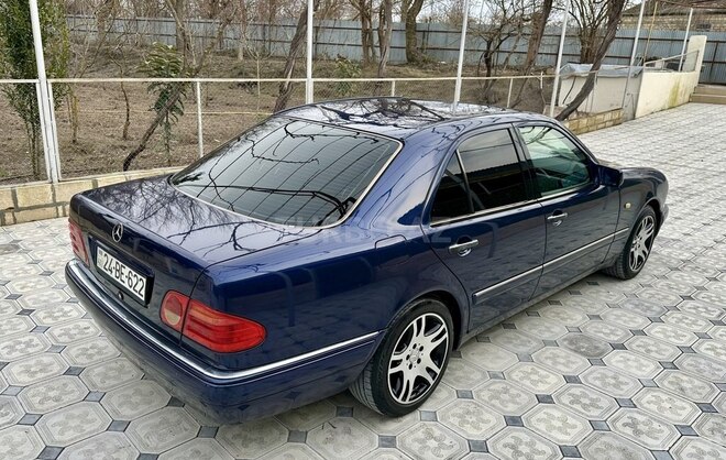 Mercedes E 200 1996, 407,000 km - 2.0 л - Kürdəmir