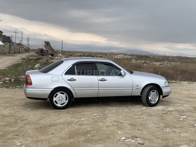 Mercedes C 200 1995, 235,000 km - 2.0 л - Sumqayıt