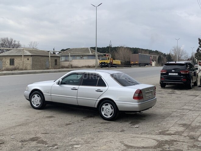 Mercedes C 200 1995, 235,000 km - 2.0 л - Sumqayıt