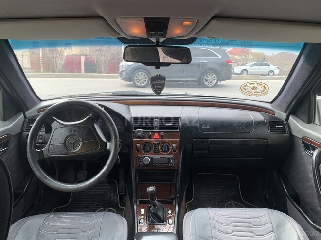 Mercedes C 200 1995, 235,000 km - 2.0 л - Sumqayıt